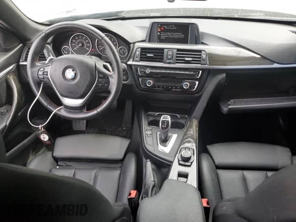 2017 BMW 4 Series 430i with VIN WBA4U7C5XH5H19258, listed as a Copart auction lot 62424475 with 70,965 mi miles and Clean title. Bid and sale history available at DreamBid. Image 8.