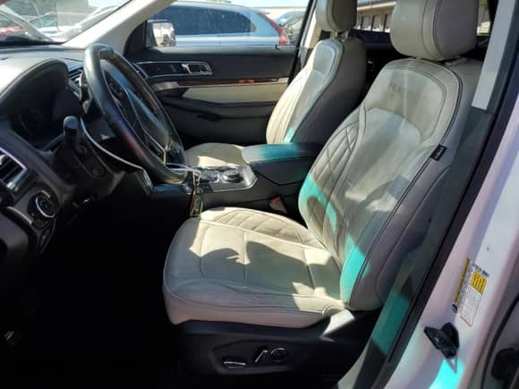 2016 Ford Explorer Platinum с VIN 1FM5K8HT1GGA53316, выставлен на аукционе Copart как лот 85538275 с пробегом 174 451 миль миль и Списание • Salvage title. История ставок и продаж доступна на DreamBid. Изображение 7.