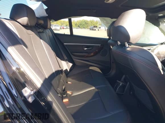 2018 BMW 3 Series 330i xDrive with VIN WBA8D9C52JEM33131, listed as a IAAI auction lot 43046667 with 95,388 mi miles and . Bid and sale history available at DreamBid. Image 8.