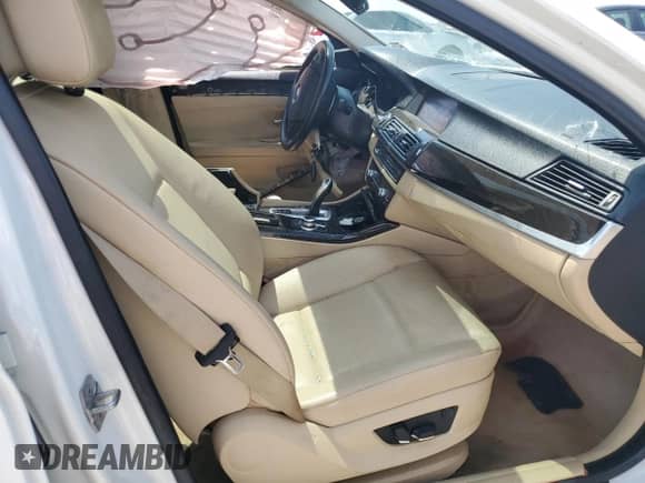 2013 BMW 5 Series 535i с VIN WBAFR7C50DC817468, выставлен на аукционе Copart как лот 59628845 с пробегом Не указан миль и Списание • Salvage title. История ставок и продаж доступна на DreamBid. Изображение 7.