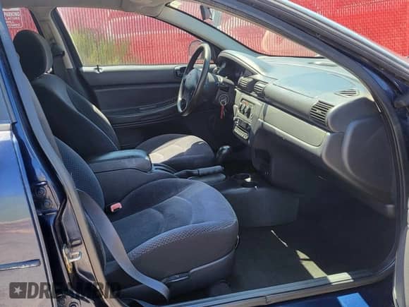 2006 Dodge Stratus SXT with VIN 1B3EL46R16N149637, listed as a Copart auction lot 66614375 with 126,252 mi miles and Clean title. Bid and sale history available at DreamBid. Image 5.