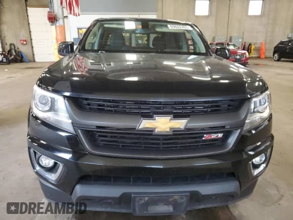 2018 Chevrolet Colorado 4WD Z71 with VIN 1GCPTDE18J1132143, listed as a Copart auction lot 69602465 with 194,213 mi miles and Salvage title. Bid and sale history available at DreamBid. Image 5.