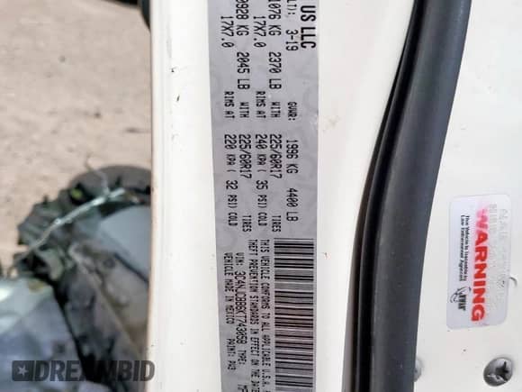2019 Jeep Compass Altitude z VIN 3C4NJCBB6KT743058, wystawiony jako Copart lot #65037395 z przebiegiem Nie podano mil oraz Szkoda całkowita • Salvage title. Historia ofert i sprzedaży dostępna na DreamBid. Obrazek 13.