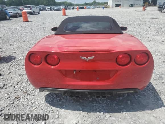 2005 Chevrolet Corvette с VIN 1G1YY34UX55131093, выставлен на аукционе Copart как лот 59298575 с пробегом 249 810 миль миль и Списание • Salvage title. История ставок и продаж доступна на DreamBid. Изображение 6.