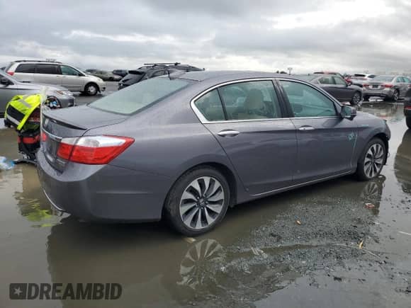 2014 Honda Accord Touring с VIN 1HGCR6F70EA008340, выставлен на аукционе Copart как лот 81909535 с пробегом Не указан миль и Списание • Salvage title. История ставок и продаж доступна на DreamBid. Изображение 3.