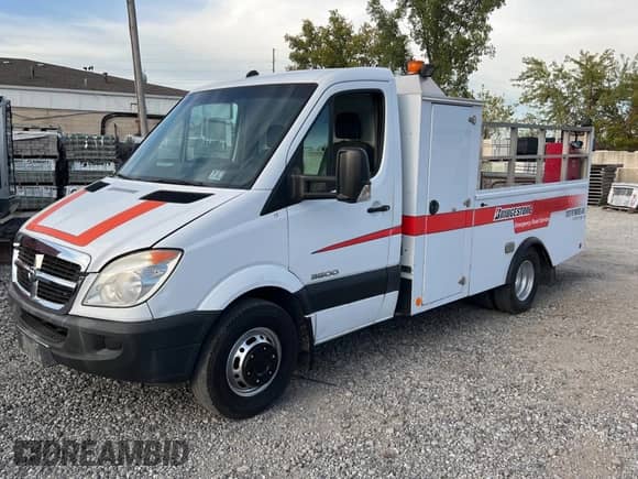 2007 Dodge Sprinter with VIN WDXPF345879341083, listed as a Copart auction lot 75351274 with Not provided miles and Clean title. Bid and sale history available at DreamBid. Image 2.