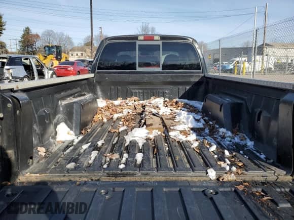 2002 Dodge Dakota с VIN 1B7GG42X52S573625, выставлен на аукционе Copart как лот 87913795 с пробегом 94 316 миль миль и Списание • Salvage title. История ставок и продаж доступна на DreamBid. Изображение 10.