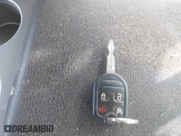 2013 Ford F-150 XL с VIN 1FTFW1ET3DFB34215, выставлен на аукционе IAAI как лот 42646918 с пробегом 142 701 миль миль и . История ставок и продаж доступна на DreamBid. Изображение 11.