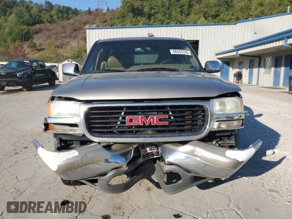 1999 GMC Sierra 1500 SL с VIN 1GTEK19T9XZ525583, выставлен на аукционе Copart как лот 80343335 с пробегом 137 643 миль миль и Списание • Salvage title. История ставок и продаж доступна на DreamBid. Изображение 5.