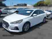 2018 Hyundai Sonata Limited z VIN 5NPE34AF2JH633997, wystawiony jako IAAI lot #43063932 z przebiegiem 37 070 mil mil oraz . Historia ofert i sprzedaży dostępna na DreamBid. Obrazek 2.