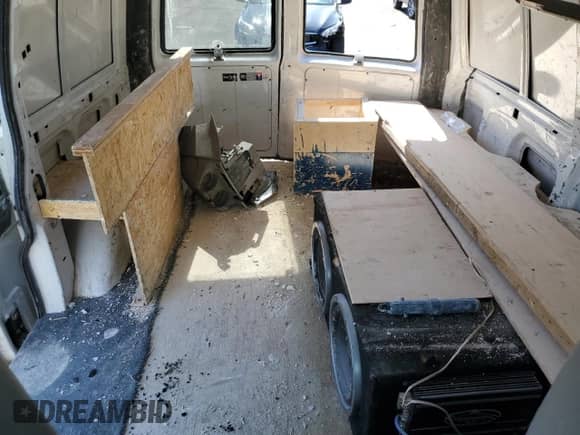 1997 Chevrolet Astro Cargo с VIN 1GCDL19WXVB210722, выставлен на аукционе Copart как лот 58038785 с пробегом 107 351 миль миль и Списание • Salvage title. История ставок и продаж доступна на DreamBid. Изображение 10.