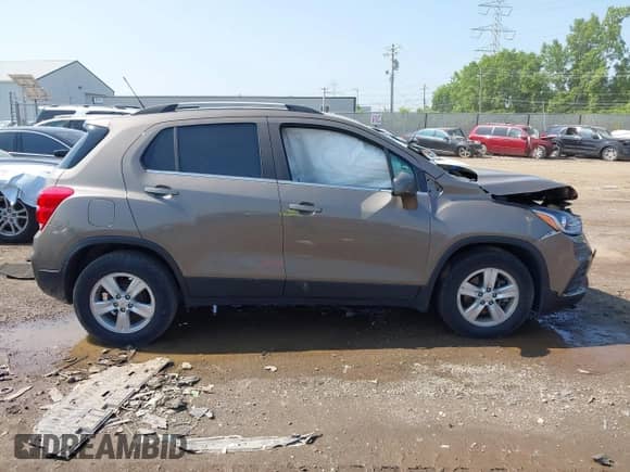 2020 Chevrolet Trax LT с VIN KL7CJLSB4LB343524, выставлен на аукционе IAAI как лот 42390128 с пробегом 45 496 миль миль и . История ставок и продаж доступна на DreamBid. Изображение 13.