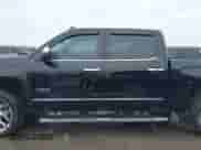 2017 Chevrolet Silverado 1500 LTZ z VIN 3GCUKSEC7HG135770, wystawiony jako IAAI lot #41257645 z przebiegiem 155 364 mil mil oraz . Historia ofert i sprzedaży dostępna na DreamBid. Obrazek 15.