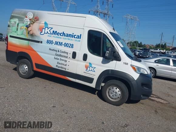 2023 Ram ProMaster Cargo z VIN 3C6LRVCG1PE509015, wystawiony jako IAAI lot #42547849 z przebiegiem 13 308 mil mil oraz . Historia ofert i sprzedaży dostępna na DreamBid. Obrazek 1.