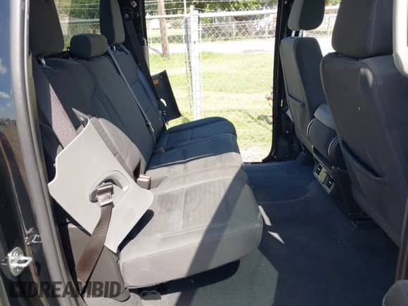 2022 Chevrolet Silverado 1500 LT z VIN 1GCPACEK2NZ621623, wystawiony jako IAAI lot #42583228 z przebiegiem 51 207 mil mil oraz . Historia ofert i sprzedaży dostępna na DreamBid. Obrazek 8.