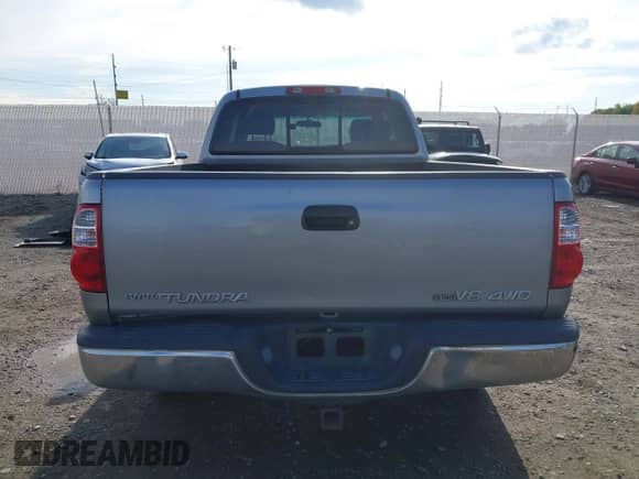 2005 Toyota Tundra SR5 с VIN 5TBBT441X5S458541, выставлен на аукционе IAAI как лот 43279502 с пробегом 176 590 миль миль и . История ставок и продаж доступна на DreamBid. Изображение 16.