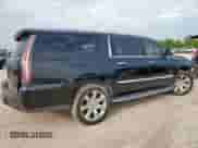 2019 Cadillac Escalade ESV Luxury с VIN 1GYS3HKJXKR317281, выставлен на аукционе Copart как лот 62271335 с пробегом 203 915 миль миль и Списание • Salvage title. История ставок и продаж доступна на DreamBid. Изображение 3.