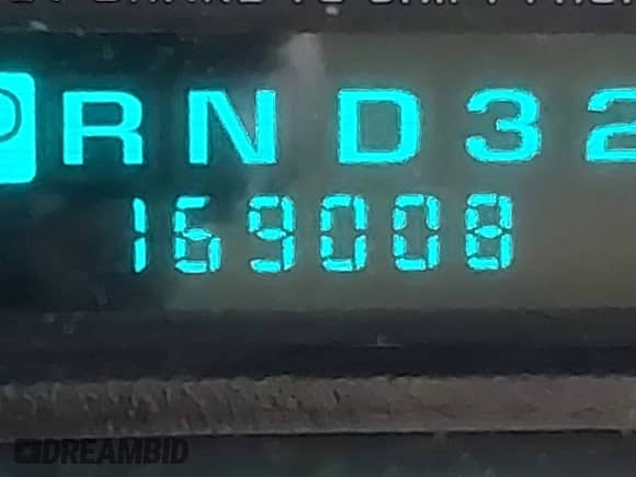 2001 GMC Sierra 1500 SLE с VIN 2GTEC19T511286854, выставлен на аукционе IAAI как лот 42961608 с пробегом 169 008 миль миль и . История ставок и продаж доступна на DreamBid. Изображение 7.