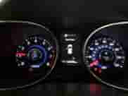 2013 Hyundai Santa Fe Sport z VIN 5XYZWDLA1DG109617, wystawiony jako Copart lot #81212035 z przebiegiem 133 335 mil mil oraz Czysty tytuł • Clean title. Historia ofert i sprzedaży dostępna na DreamBid. Obrazek 9.