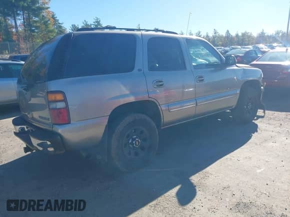 2000 Chevrolet Tahoe LS with VIN 1GNEK13T3YJ188733, listed as a IAAI auction lot 43460596 with 215,238 mi miles and . Bid and sale history available at DreamBid. Image 4.