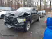 2024 Ram 1500 Big Horn z VIN 1C6RRFFG2RN129322, wystawiony jako IAAI lot #41928116 z przebiegiem 13 303 mil mil oraz . Historia ofert i sprzedaży dostępna na DreamBid. Obrazek 18.