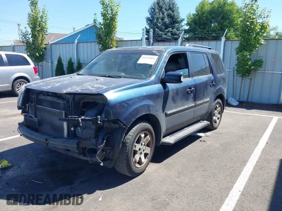 2010 Honda Pilot Touring с VIN 5FNYF4H90AB003639, выставлен на аукционе IAAI как лот 42935064 с пробегом 215 394 миль миль и . История ставок и продаж доступна на DreamBid. Изображение 18.