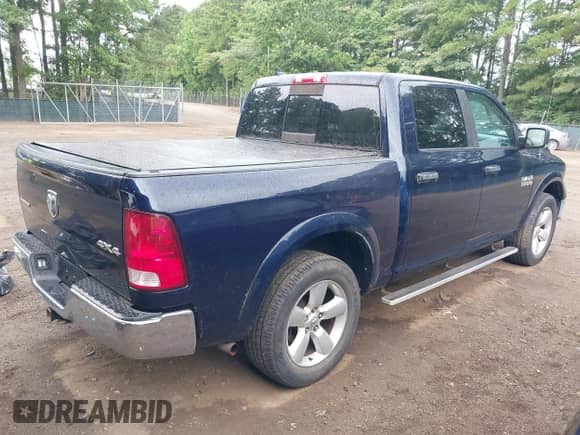 2014 Ram 1500 Big Horn z VIN 1C6RR7LG2ES368908, wystawiony jako IAAI lot #42668839 z przebiegiem 84 515 mil mil oraz . Historia ofert i sprzedaży dostępna na DreamBid. Obrazek 4.