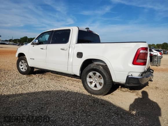 2019 Ram 1500 Laramie с VIN 1C6RREJT6KN628595, выставлен на аукционе Copart как лот 70586805 с пробегом 87 667 миль миль и Списание • Salvage title. История ставок и продаж доступна на DreamBid. Изображение 2.