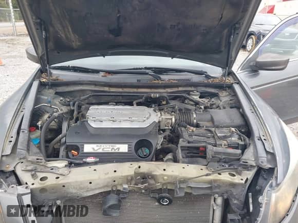 2009 Honda Accord z VIN 5KBCP36729B001035, wystawiony jako IAAI lot #43551372 z przebiegiem 288 594 mil mil oraz . Historia ofert i sprzedaży dostępna na DreamBid. Obrazek 10.