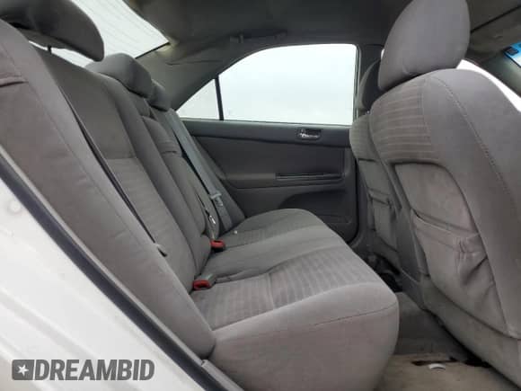 2006 Toyota Camry STD z VIN 4T1BE32K16U720334, wystawiony jako Copart lot #91133285 z przebiegiem 221 617 mil mil oraz Czysty tytuł • Clean title. Historia ofert i sprzedaży dostępna na DreamBid. Obrazek 10.