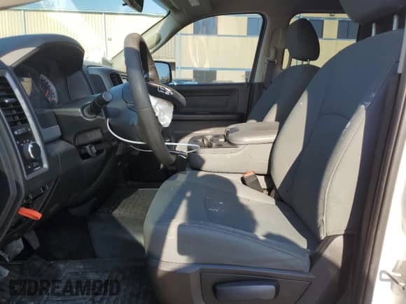 2016 Ram 1500 Tradesman z VIN 1C6RR6FT3GS101234, wystawiony jako Copart lot #75678104 z przebiegiem 166 718 mil mil oraz Szkoda całkowita • Salvage title. Historia ofert i sprzedaży dostępna na DreamBid. Obrazek 7.