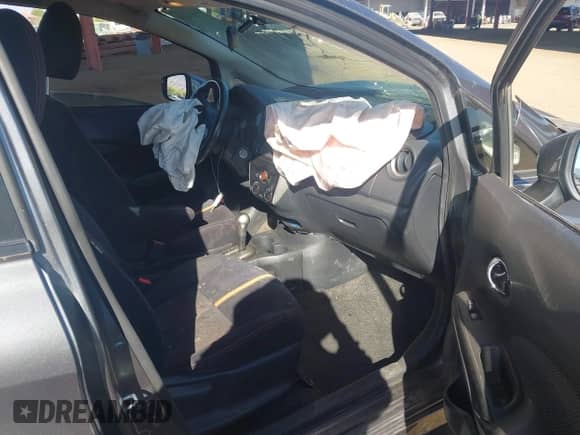 2016 Nissan Note S with VIN 3N1CE2CPXGL408363, listed as a IAAI auction lot 42219214 with 80,015 mi miles and . Bid and sale history available at DreamBid. Image 5.