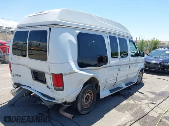 1999 Ford Econoline Cargo Recreational with VIN 1FDRE14L5XHA44845, listed as a IAAI auction lot 42945226 with Not provided miles and . Bid and sale history available at DreamBid. Image 4.