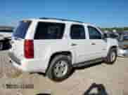 2008 Chevrolet Tahoe 2LT z VIN 1GNFC130X8R110202, wystawiony jako Copart lot #90873445 z przebiegiem 284 247 mil mil oraz Czysty tytuł • Clean title. Historia ofert i sprzedaży dostępna na DreamBid. Obrazek 3.