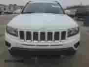 2017 Jeep Compass Latitude with VIN 1C4NJCEA7HD146440, listed as a Copart auction lot 44908945 with 146,976 mi miles and Clean title. Bid and sale history available at DreamBid. Image 5.