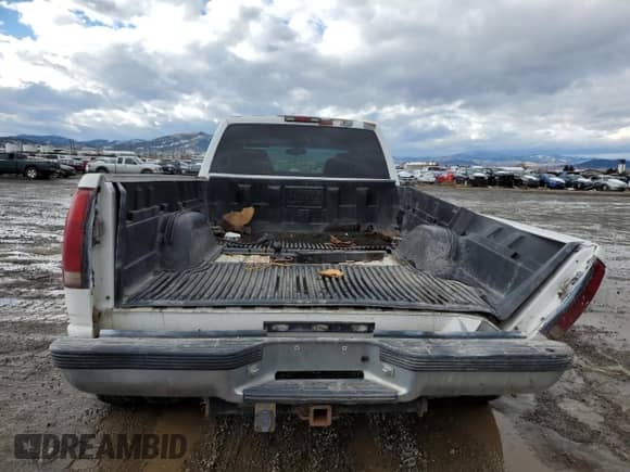 1999 Chevrolet Silverado 3500 с VIN 1GCHC33J2XF087634, выставлен на аукционе Copart как лот 58106714 с пробегом 205 431 миль миль и Чистый • Clean title. История ставок и продаж доступна на DreamBid. Изображение 6.