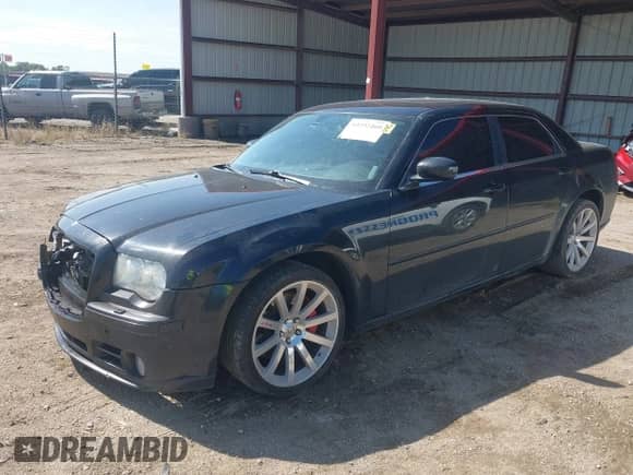 2006 Chrysler 300 C SRT-8 с VIN 2C3KA73W56H332748, выставлен на аукционе IAAI как лот 43292460 с пробегом 168 014 миль миль и . История ставок и продаж доступна на DreamBid. Изображение 2.