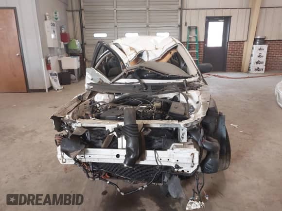 2004 Chevrolet Malibu Classic z VIN 1G1ND52F04M699548, wystawiony jako IAAI lot #41358609 z przebiegiem Nie podano mil oraz . Historia ofert i sprzedaży dostępna na DreamBid. Obrazek 12.