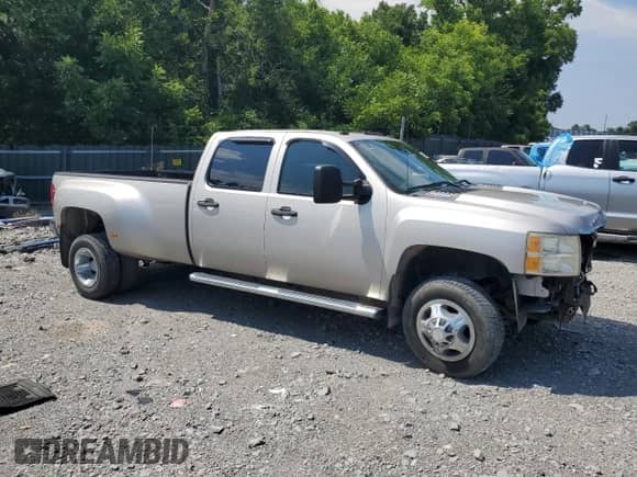2008 Chevrolet Silverado 3500HD DRW LTZ с VIN 1GCJK33648F114012, выставлен на аукционе Copart как лот 63456515 с пробегом 208 160 миль миль и Списание • Salvage title. История ставок и продаж доступна на DreamBid. Изображение 4.