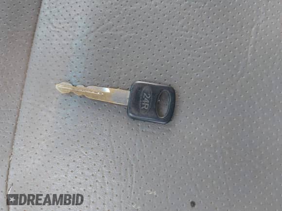 2005 Ford Econoline Cargo with VIN 1FTRE14W15HA00756, listed as a IAAI auction lot 42746712 with 279,069 mi miles and . Bid and sale history available at DreamBid. Image 11.