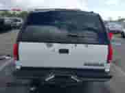 1998 Chevrolet Suburban with VIN 3GNEC16R5WG108019, listed as a IAAI auction lot 41537378 with 245,561 mi miles and . Bid and sale history available at DreamBid. Image 16.