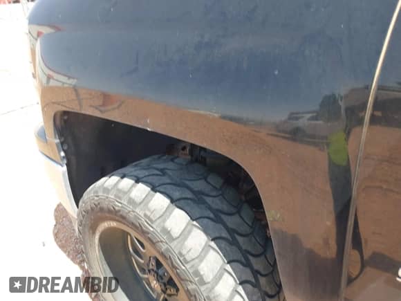 2015 Chevrolet Silverado 1500 LT z VIN 1GCRCREH4FZ169721, wystawiony jako IAAI lot #42467128 z przebiegiem 134 584 mil mil oraz . Historia ofert i sprzedaży dostępna na DreamBid. Obrazek 6.