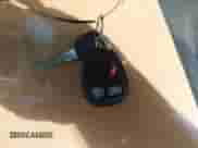 2001 Chevrolet Silverado 1500 LS z VIN 2GCEK19T411311519, wystawiony jako IAAI lot #43332797 z przebiegiem 180 303 mil mil oraz . Historia ofert i sprzedaży dostępna na DreamBid. Obrazek 11.