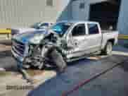 2015 GMC Sierra 1500 SLE z VIN 3GTP1UEC7FG241824, wystawiony jako Copart lot #81080245 z przebiegiem 112 794 mil mil oraz Szkoda całkowita • Salvage title. Historia ofert i sprzedaży dostępna na DreamBid. Obrazek 1.