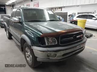 2001 Toyota Tundra SR5 with VIN 5TBBT44181S147281, listed as a IAAI auction lot 43369449 with 179,854 mi miles and . Bid and sale history available at DreamBid. Image 1.