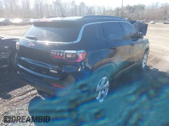 2021 Jeep Compass Altitude with VIN 3C4NJCBB0MT542758, listed as a IAAI auction lot 41624765 with Not provided miles and . Bid and sale history available at DreamBid. Image 4.