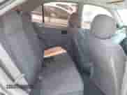 2005 Hyundai Accent GLS z VIN KMHCG45C55U608336, wystawiony jako IAAI lot #42743218 z przebiegiem 221 254 mil mil oraz . Historia ofert i sprzedaży dostępna na DreamBid. Obrazek 8.