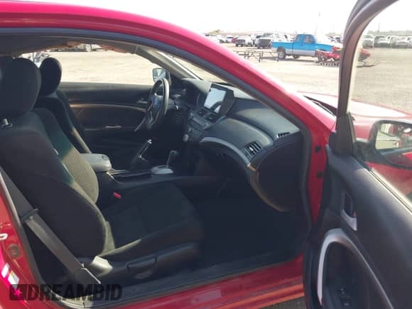 2011 Honda Accord EX with VIN 1HGCS1B78BA002889, listed as a IAAI auction lot 42448976 with 95,451 mi miles and . Bid and sale history available at DreamBid. Image 5.