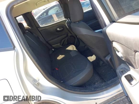 2017 Jeep Renegade Altitude с VIN ZACCJBBB7HPG05515, выставлен на аукционе IAAI как лот 42080236 с пробегом 109 462 миль миль и . История ставок и продаж доступна на DreamBid. Изображение 8.