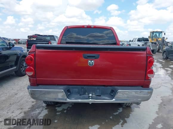 2008 Dodge 1500 ST z VIN 1D7HA18K08J168289, wystawiony jako IAAI lot #42908414 z przebiegiem 192 375 mil mil oraz . Historia ofert i sprzedaży dostępna na DreamBid. Obrazek 16.